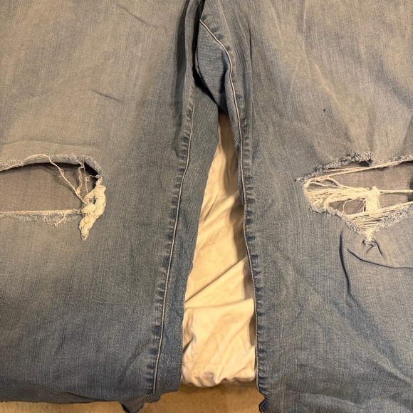 Torrid Perfect Wide Leg Vintage Stretch Jeans 30R – Light Wash Distressed Knees - Picture 4 of 11